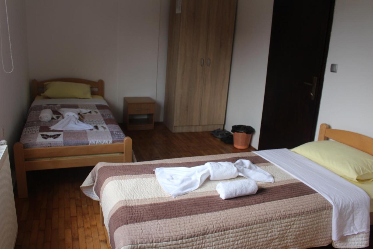 Apartmani Ramonda เตสลิช ภายนอก รูปภาพ