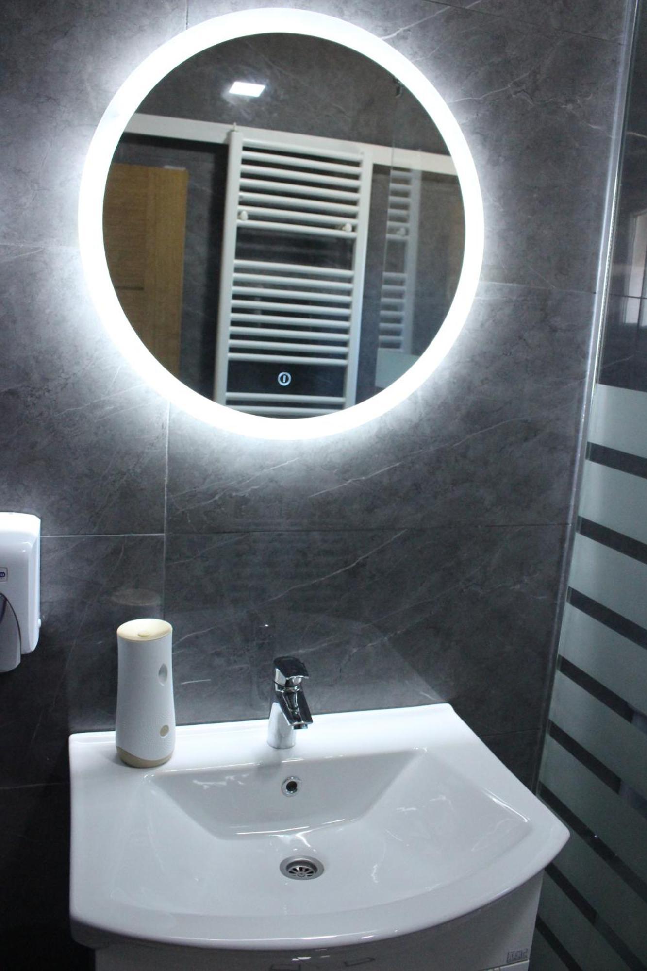Apartmani Ramonda เตสลิช ภายนอก รูปภาพ