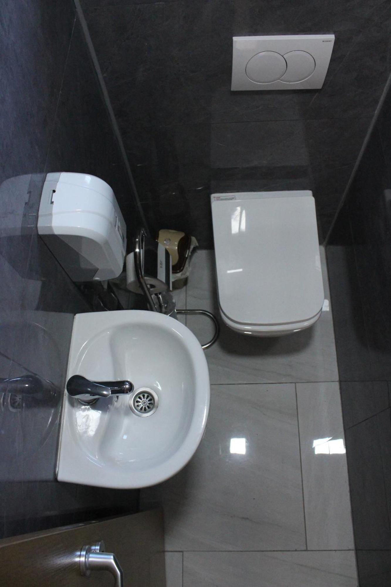 Apartmani Ramonda เตสลิช ภายนอก รูปภาพ